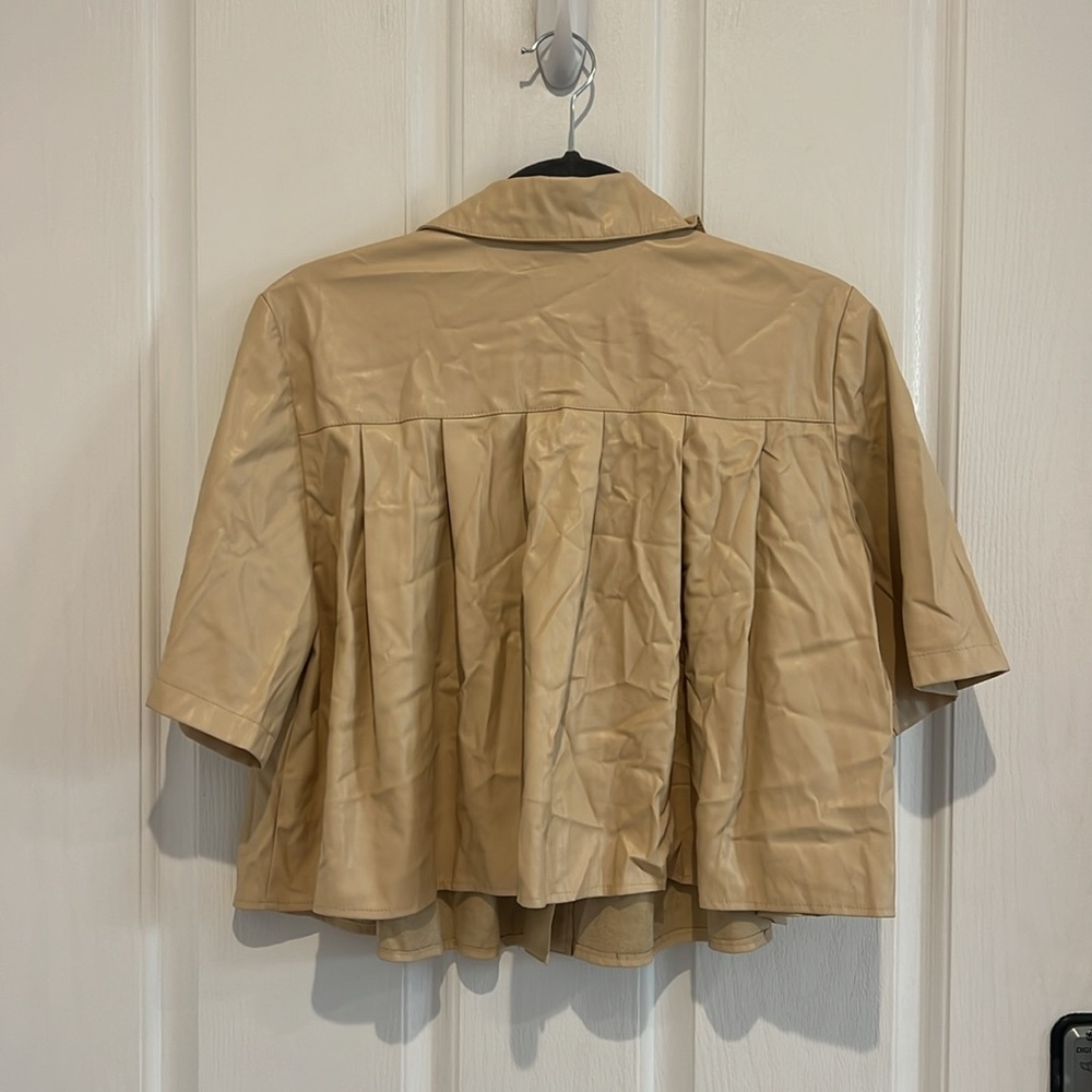 š¤Maeve Pleated Faux Leather Shirt - Picture 4 of 7